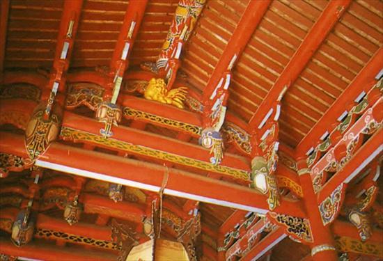 The wooden structure of  Chongsheng Shrine