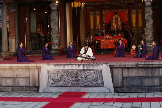 第2張-琴音繚繞引領眾人寧靜心神、共5張圖片