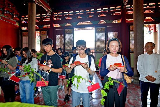 第2張-齊念祝禱文願金榜題名、共7張圖片