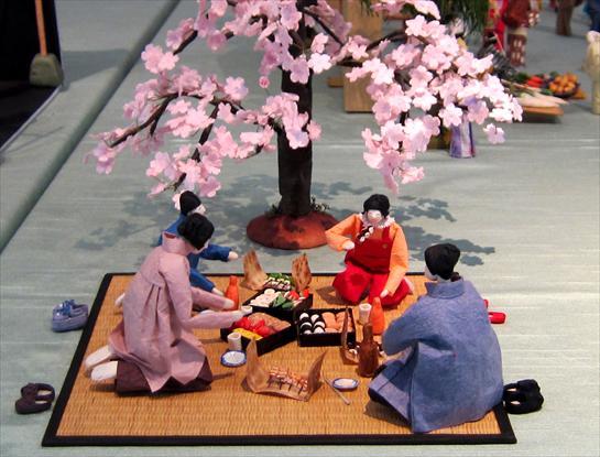 第2張-賞花和紙人形   日本摺紙協會盛岡分部提供、共3張圖片